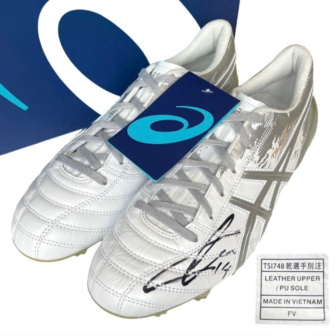 超希少 asics 26 乾貴士 別注 サイン入り 刺繍 2018 ロシアWC