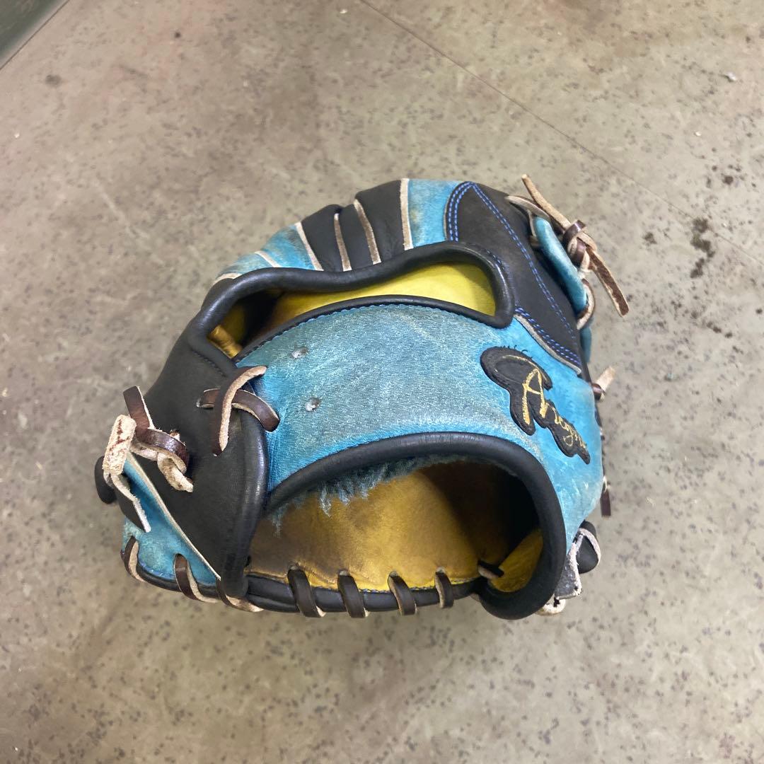 Alcaria 青/黒 硬式グローブ