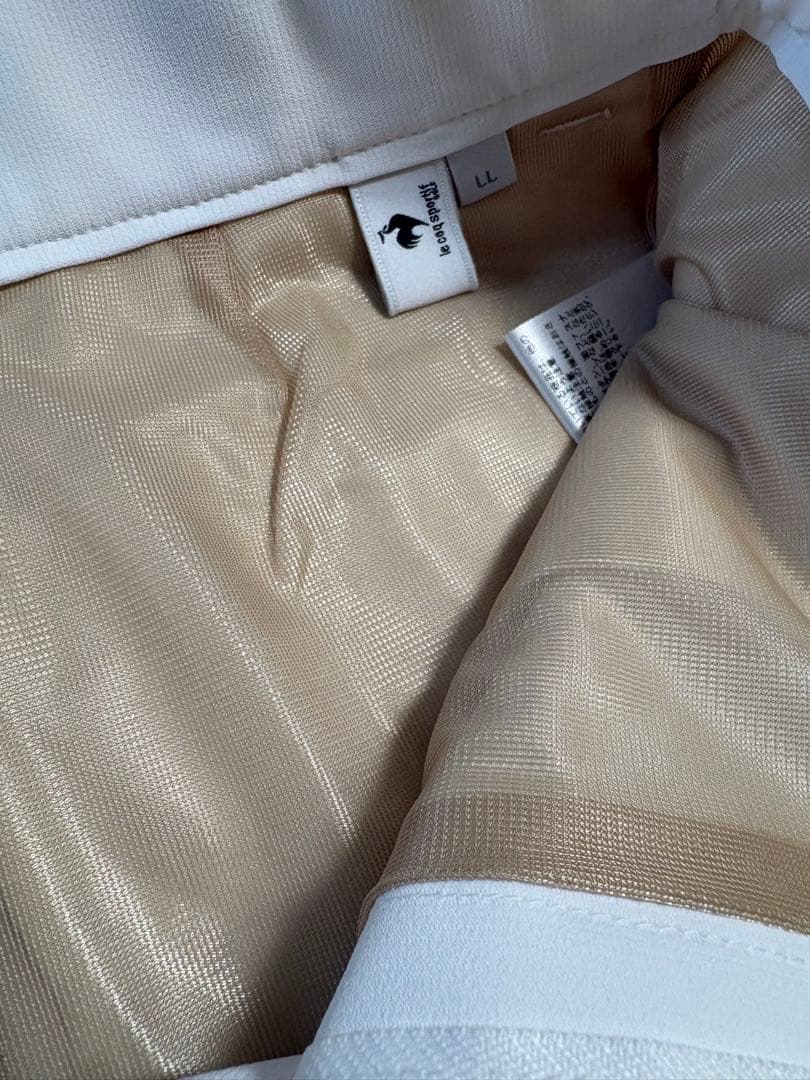 ルコックゴルフ✴︎フレアが可愛い新品スカート sizeLL✴︎ホワイト×ネイビー