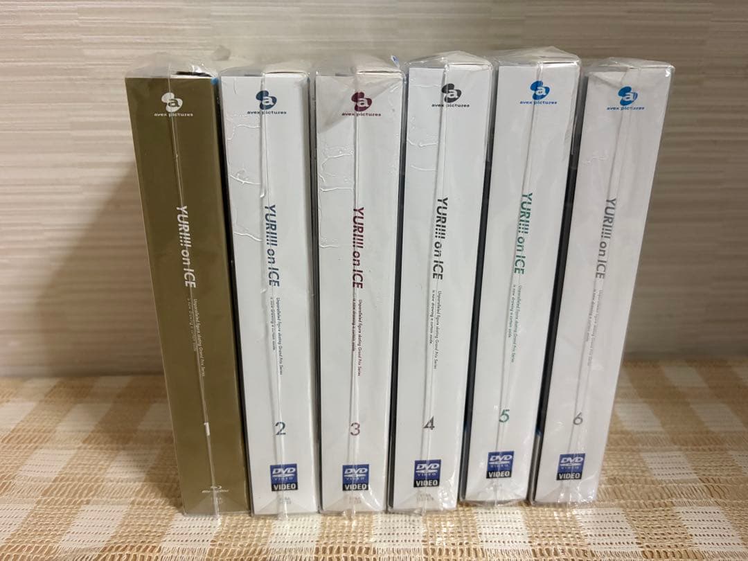 ユーリ!!! on ICE 初回全6巻セット　DVD/Blu-ray