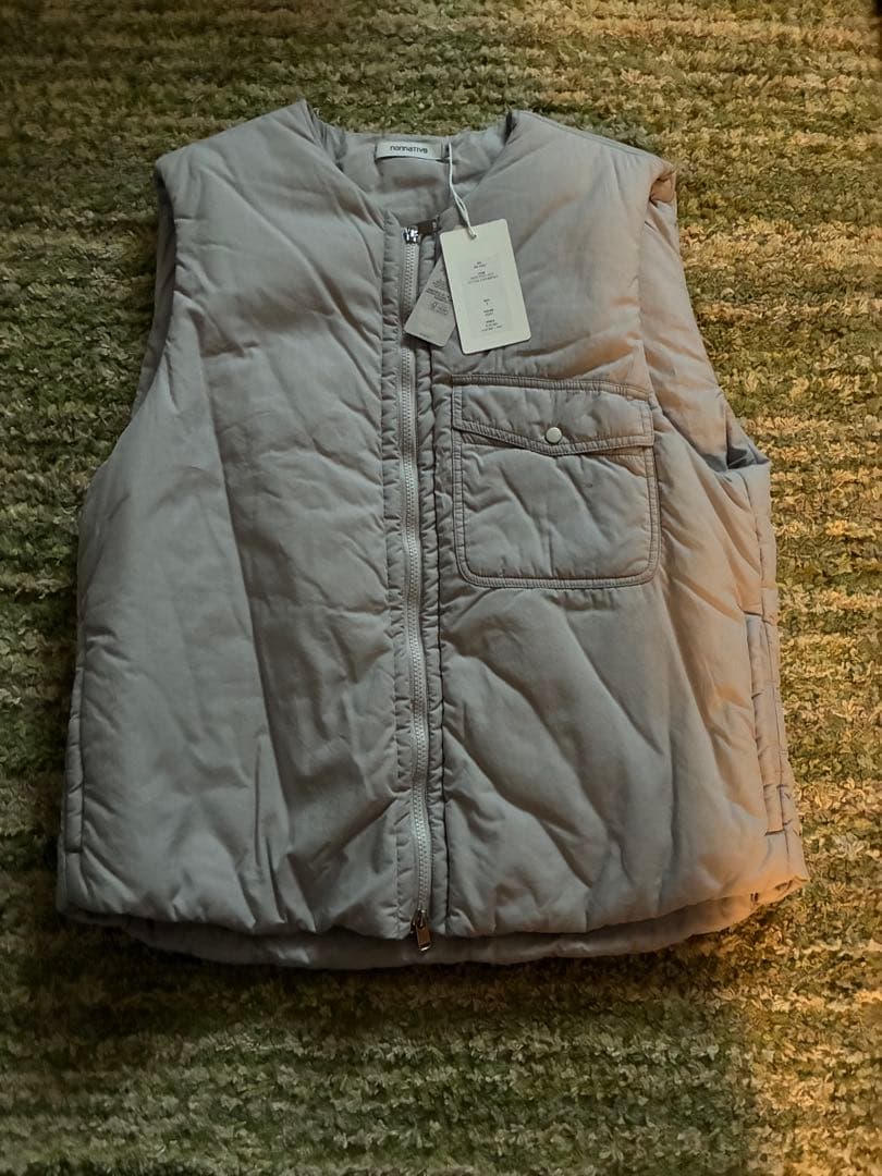 HIKER PUFF VEST TYPEWRITER V4601 灰白