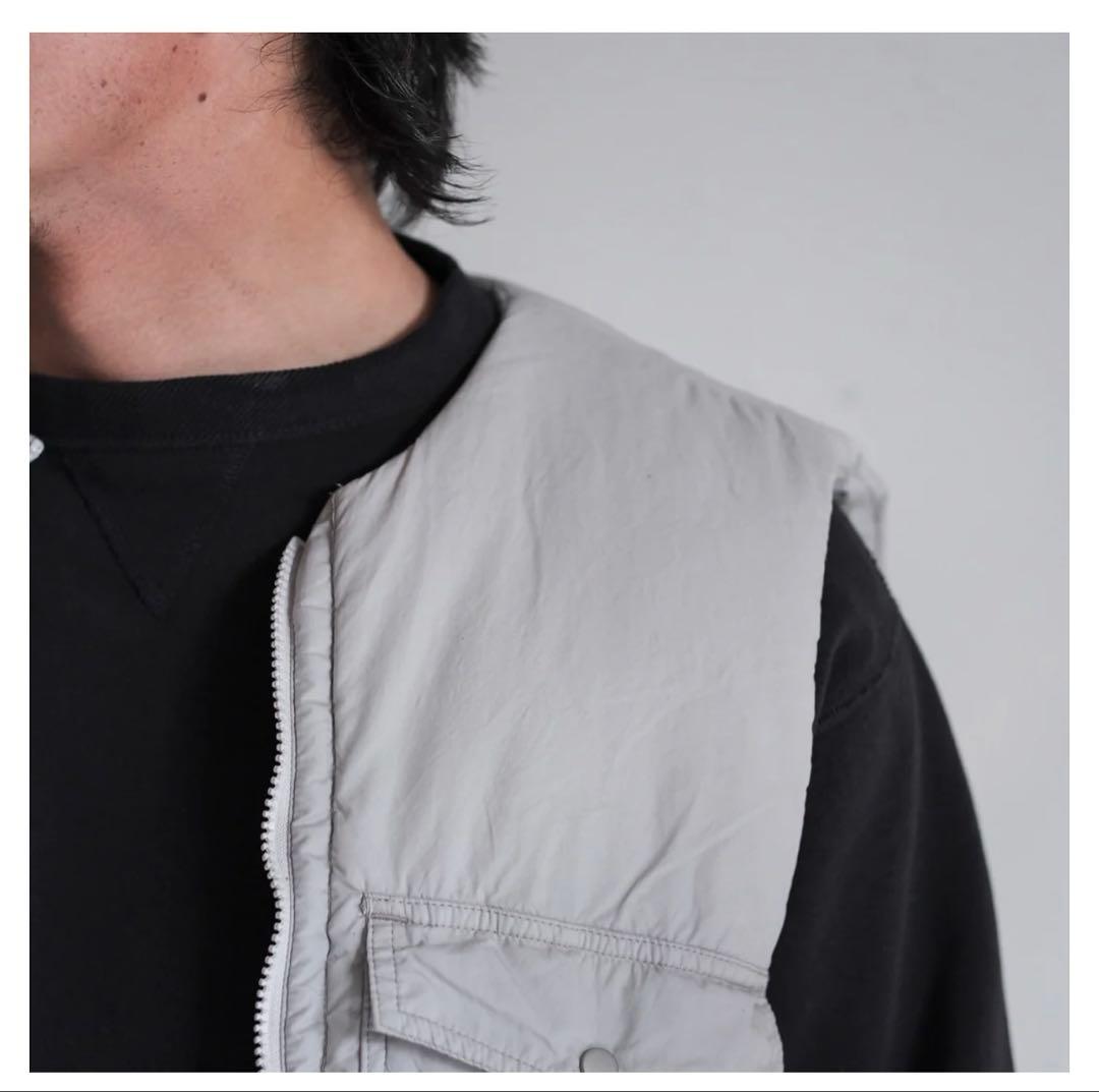 HIKER PUFF VEST TYPEWRITER V4601 灰白