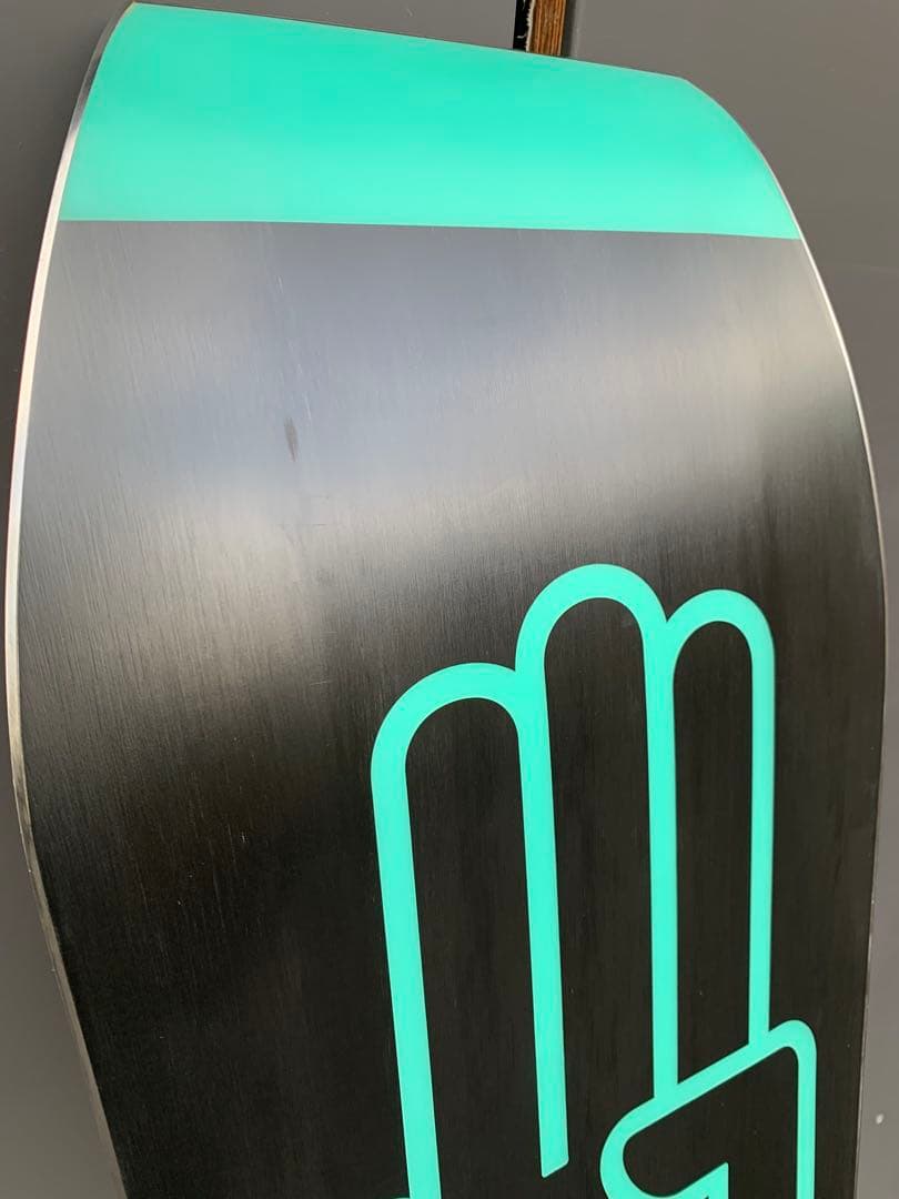 22-23バタレオン　Wallie スノーボード 151cm　昨シーズン１日使用