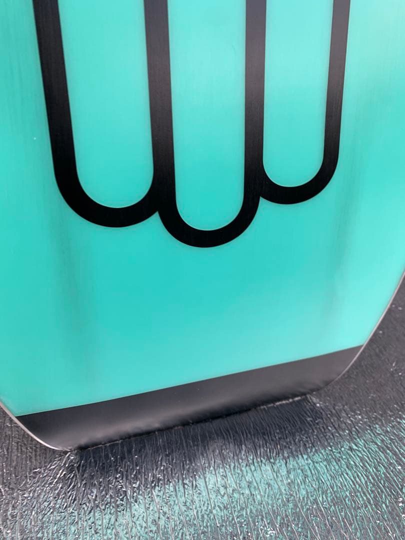 22-23バタレオン　Wallie スノーボード 151cm　昨シーズン１日使用