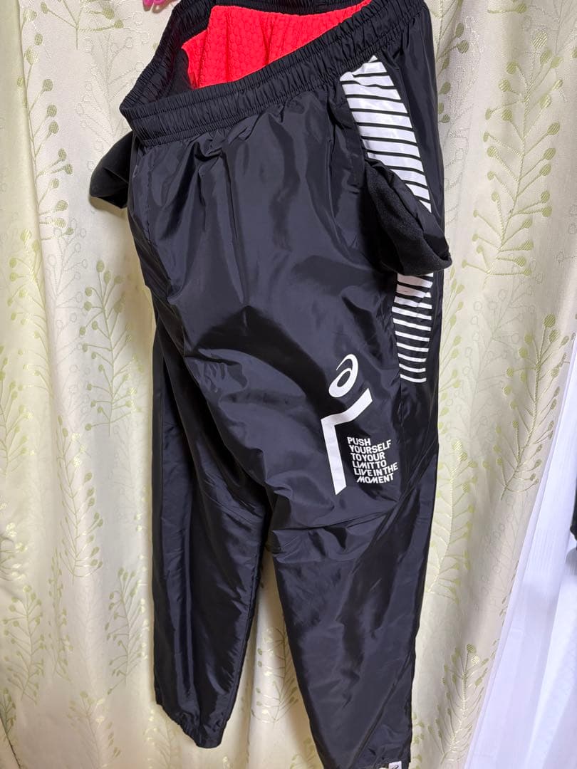 【値下げ中】ウィンドブレーカー asics セットアップ