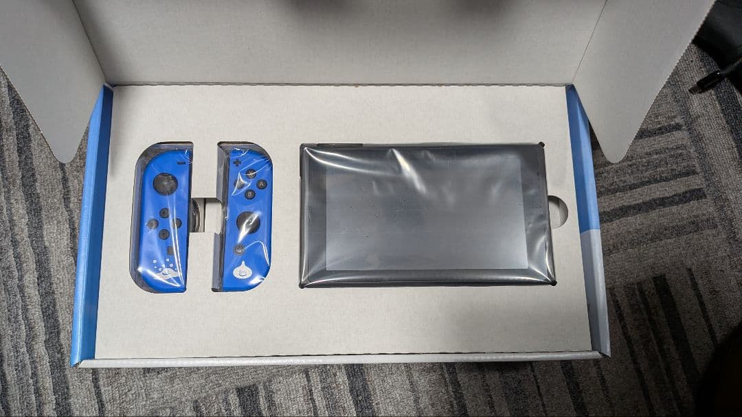 【新品】Nintendo Switch ロトエディション本体　※ソフトなし