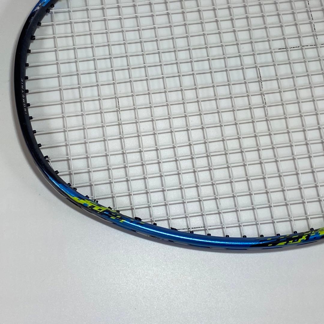 YONEX ヨネックス　ナノフレア700 5UG5 バドミントンラケット