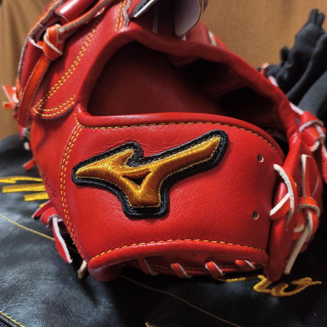 ミズノプロ　硬式　左　投手　新品未使用　タグ袋付き　定価66.000円