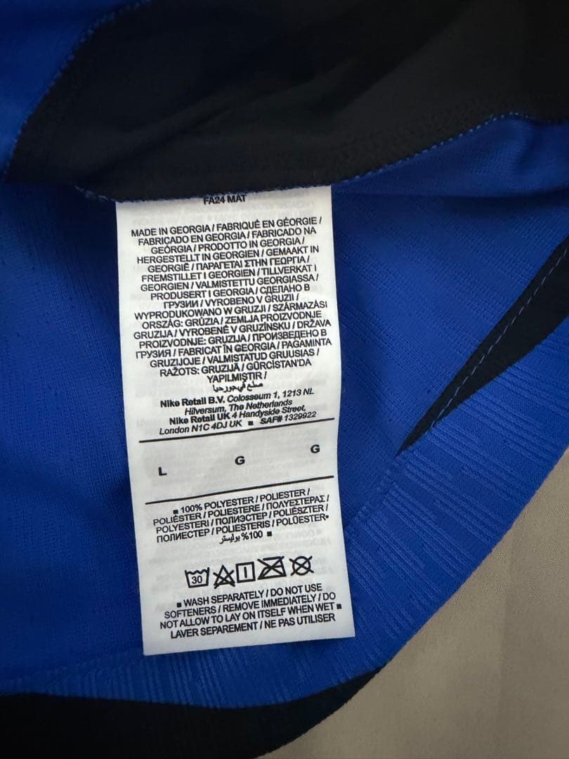 正規品インテル　24/25ユニフォーム　ラウタロ　オーセンティック　フルパッチ