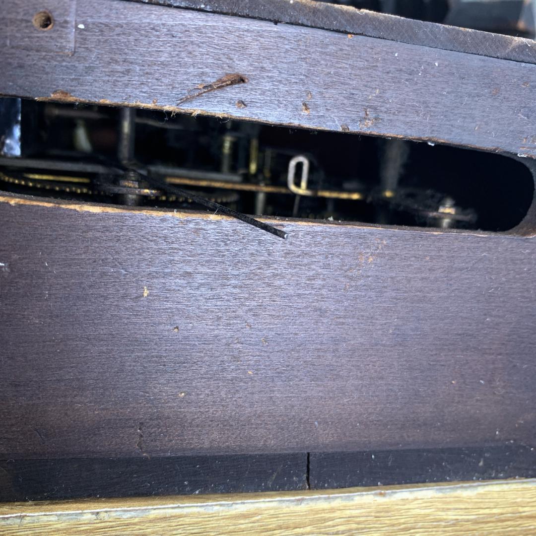 アンティーク時計　希少品　巻穴2カ所　ゼンマイ式　鳩時計　木製　ハト時計