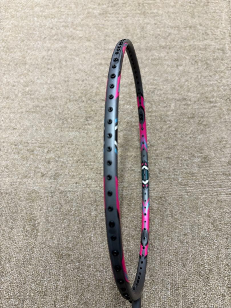 【美品】YONEX ヨネックス バドミントンラケット ARCSABER1 ケース