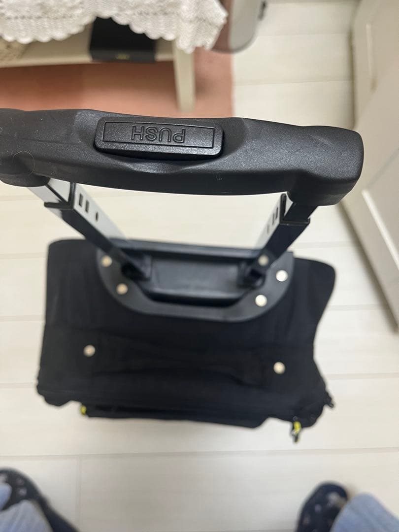 ATHLETA キャスター付きバッグ ブラック