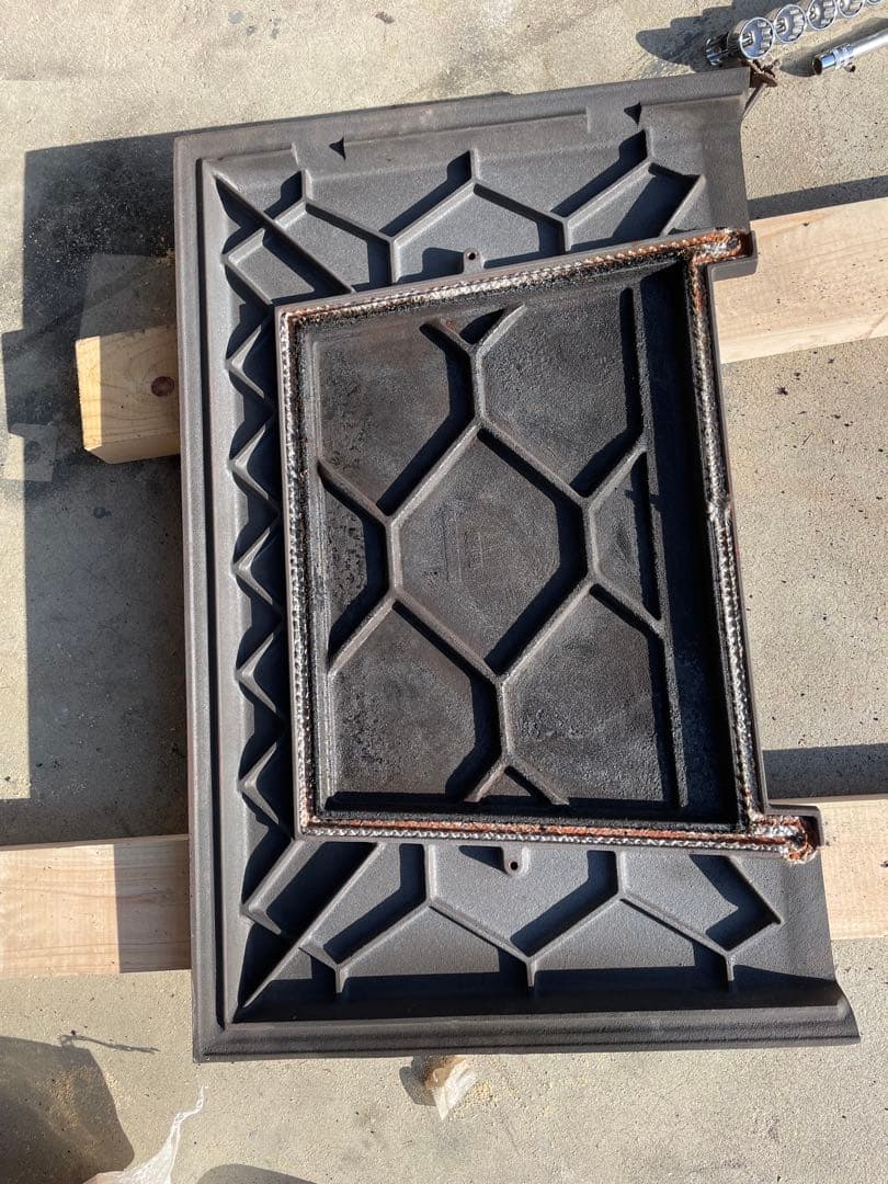 ダッチウエスト　エンライト　ミディアム　薪ストーブ