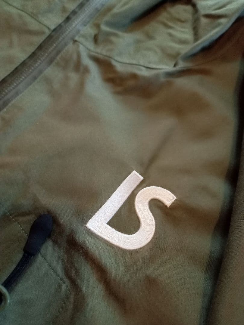 R*様 ルースイソンブラ　厚手生地　タフタジャケット　赤　М　美品　セット