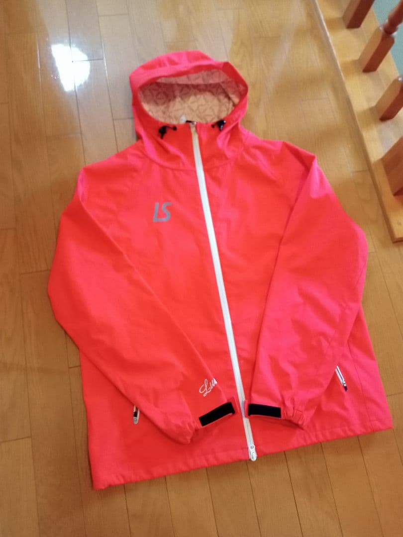 R*様 ルースイソンブラ　厚手生地　タフタジャケット　赤　М　美品　セット