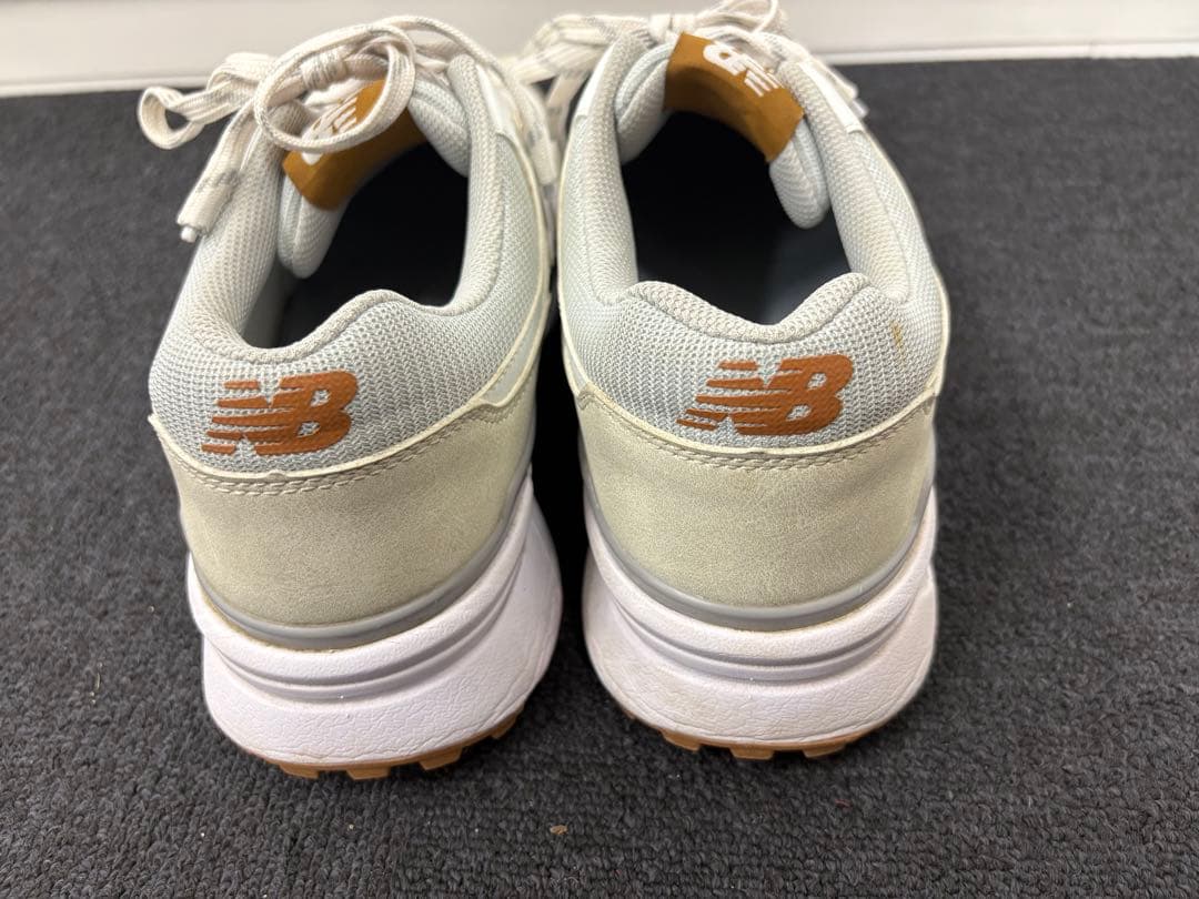 New Balance 990v6 ホワイト/グレー スニーカー スパイクレス