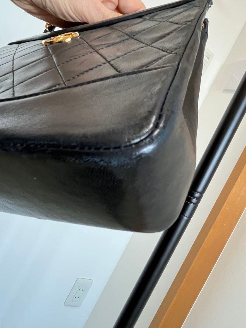 CHANEL シャネル ヴィンテージ マトラッセ　ミニショルダー黒 レザー
