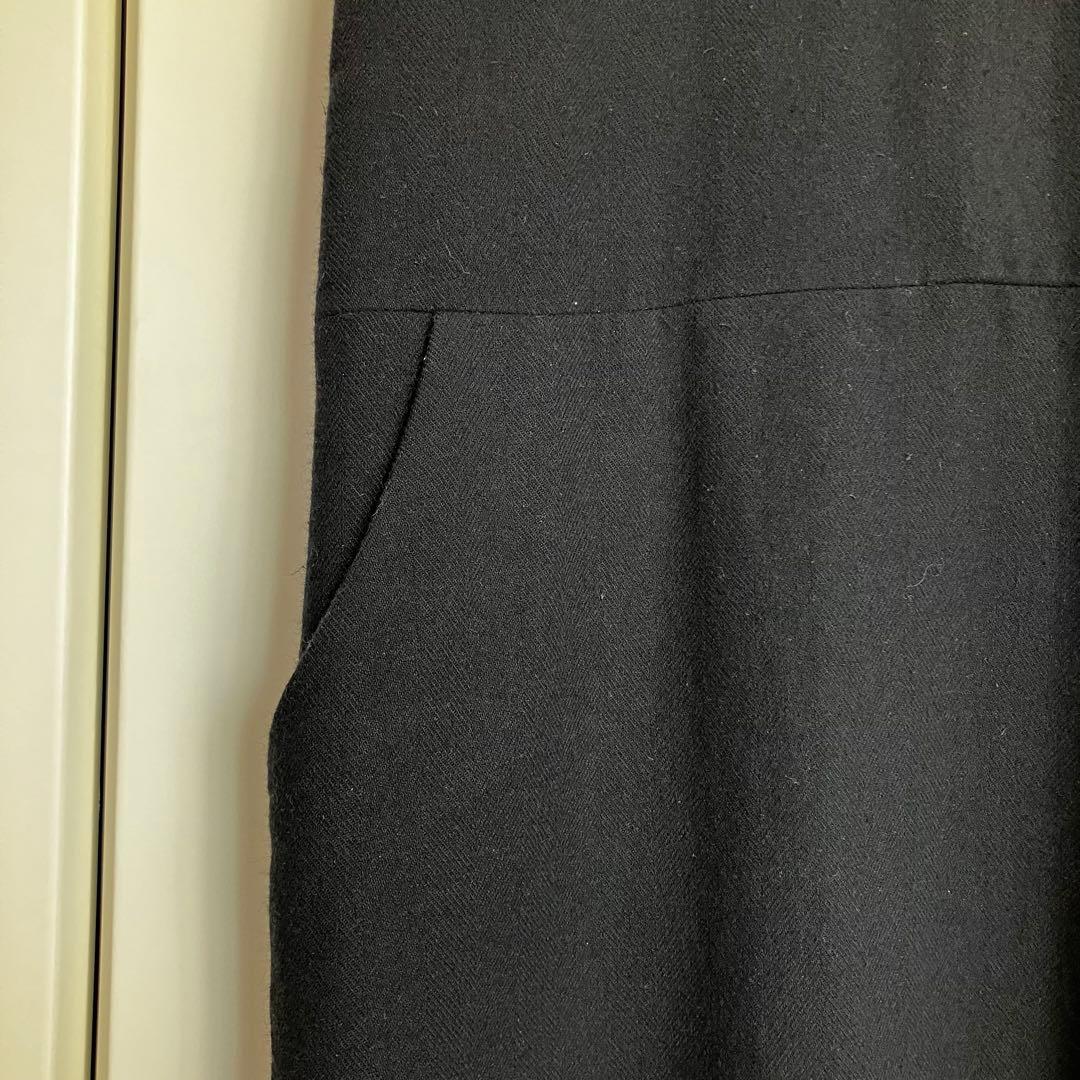 アトリエナルセ コットンウール Vネックヘリンボーンジャンパースカート ブラック