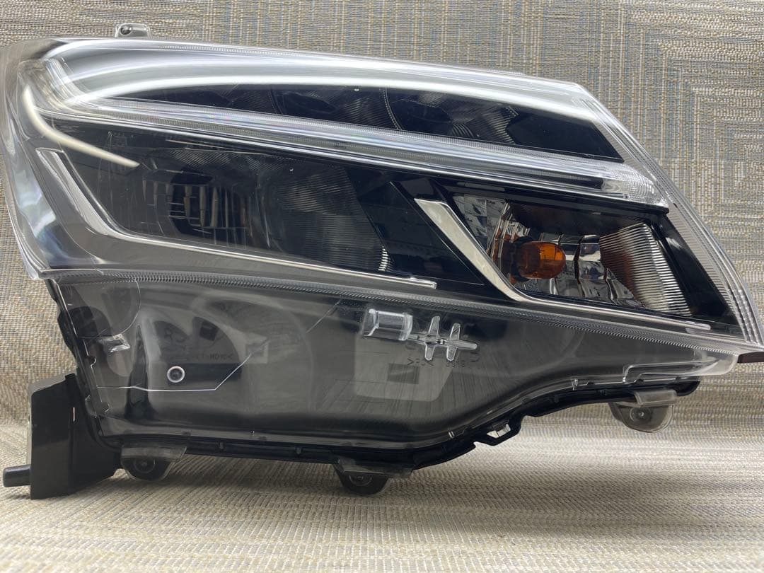 タンク M900A M910A 純正 右側 ライト STANLEY W3917