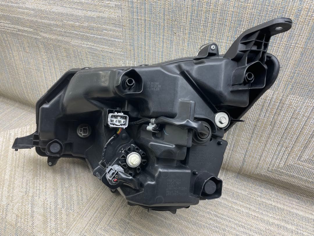 タンク M900A M910A 純正 右側 ライト STANLEY W3917