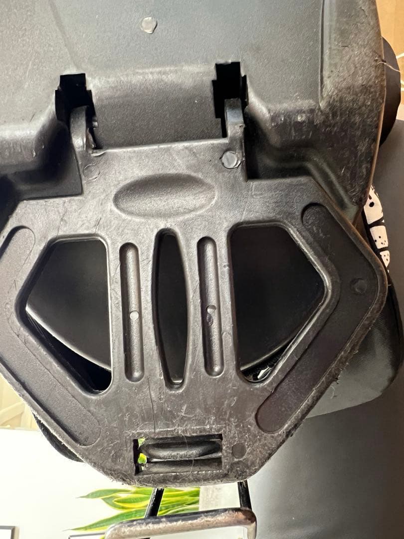 【中古】ラウドマウス•軽量キャディバッグ •『一部、破れ、欠損、スレあり』