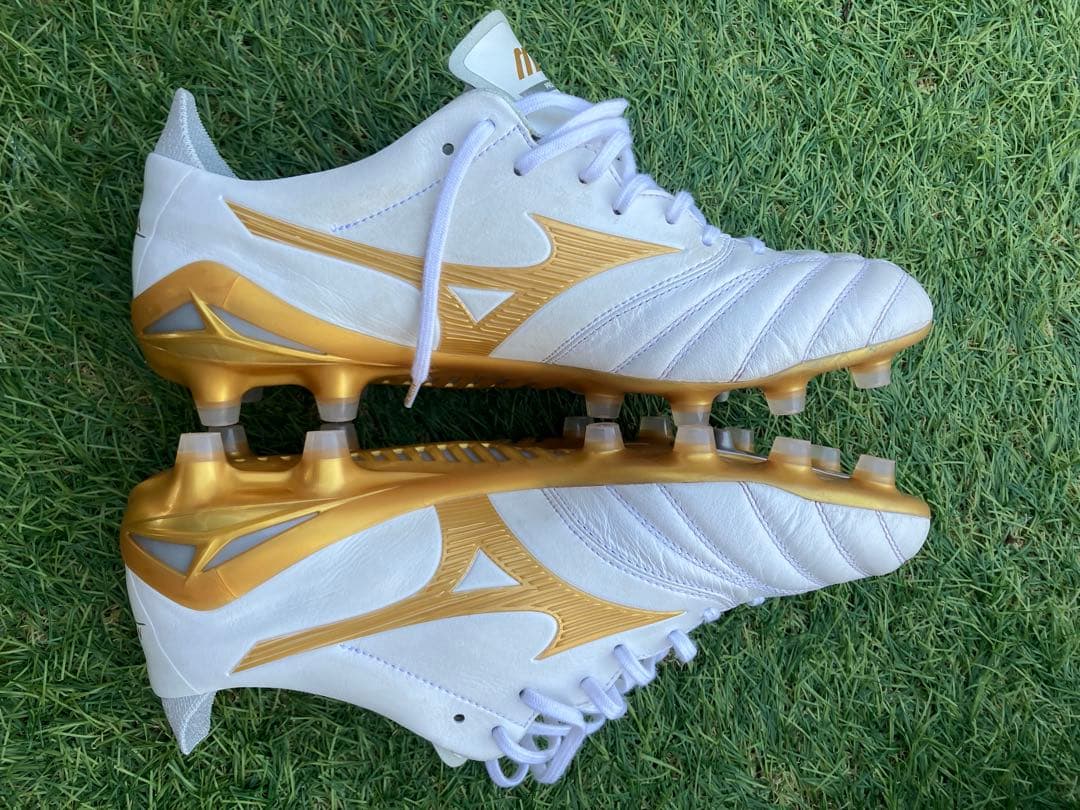 【極美品】モレリアネオ4 JAPAN 26.0cm ホワイト×ゴールド