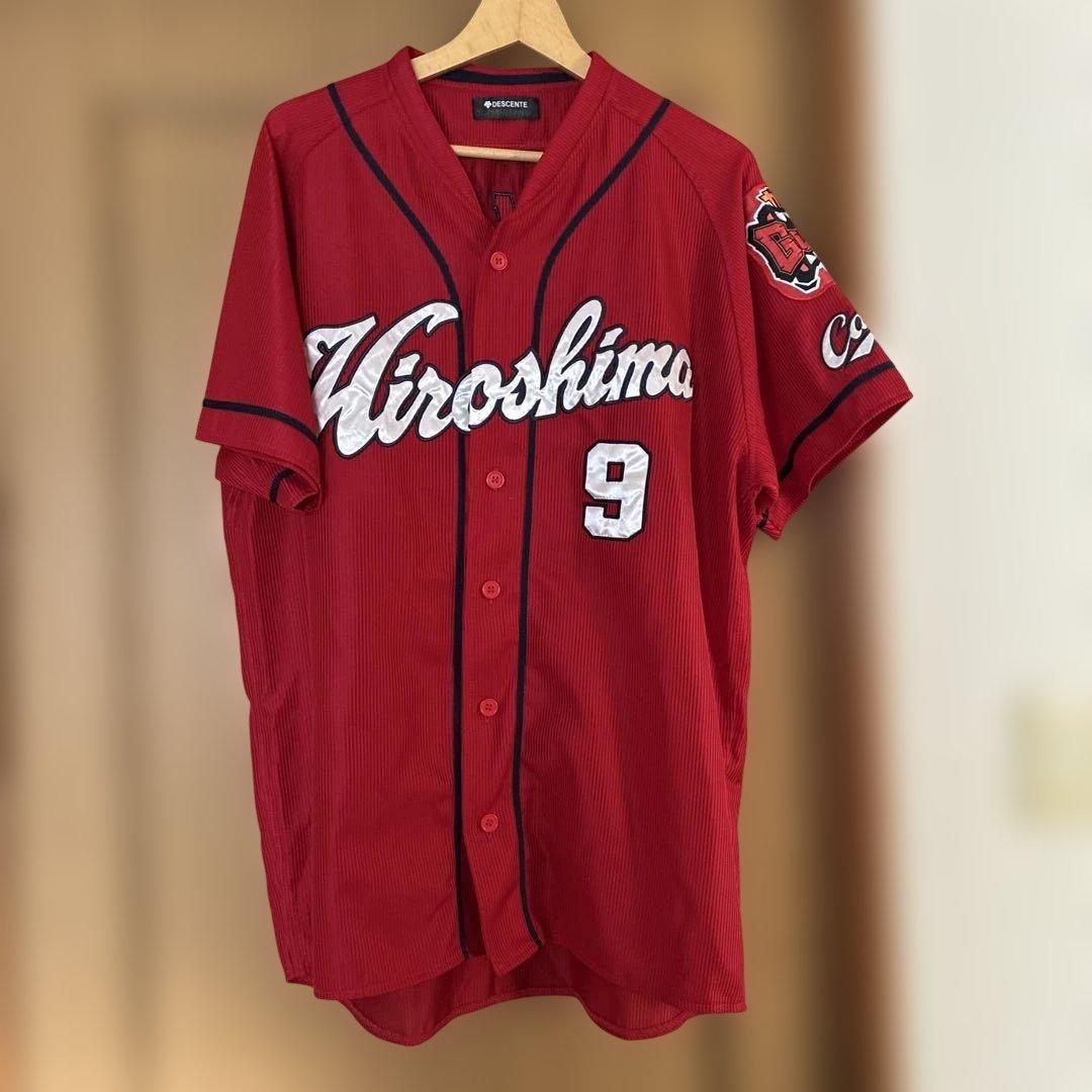 デサント　広島カープ 秋山翔吾　サイズO XL ハイクオリティユニフォーム