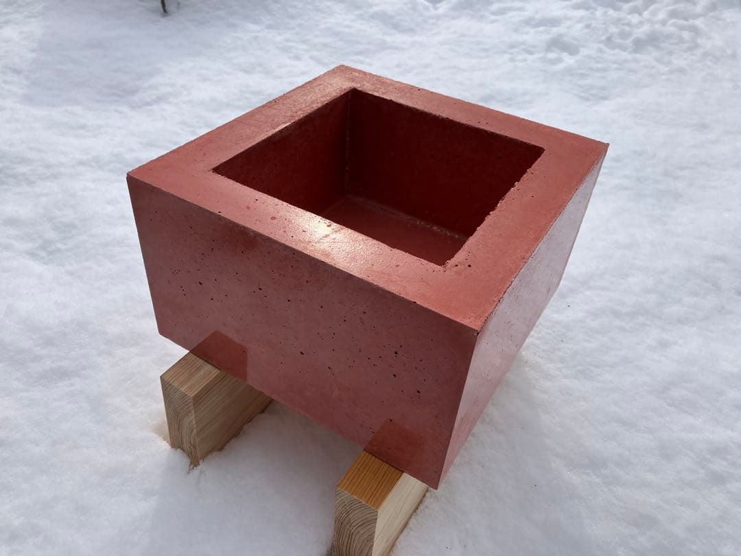 1人用炭焼きグリル【庵炉-ioriro赤】耐火セメント製焼き台 火鉢 囲炉裏