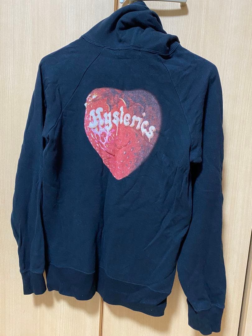 ヒステリックグラマー スカルベリープリント スタッズパーカー