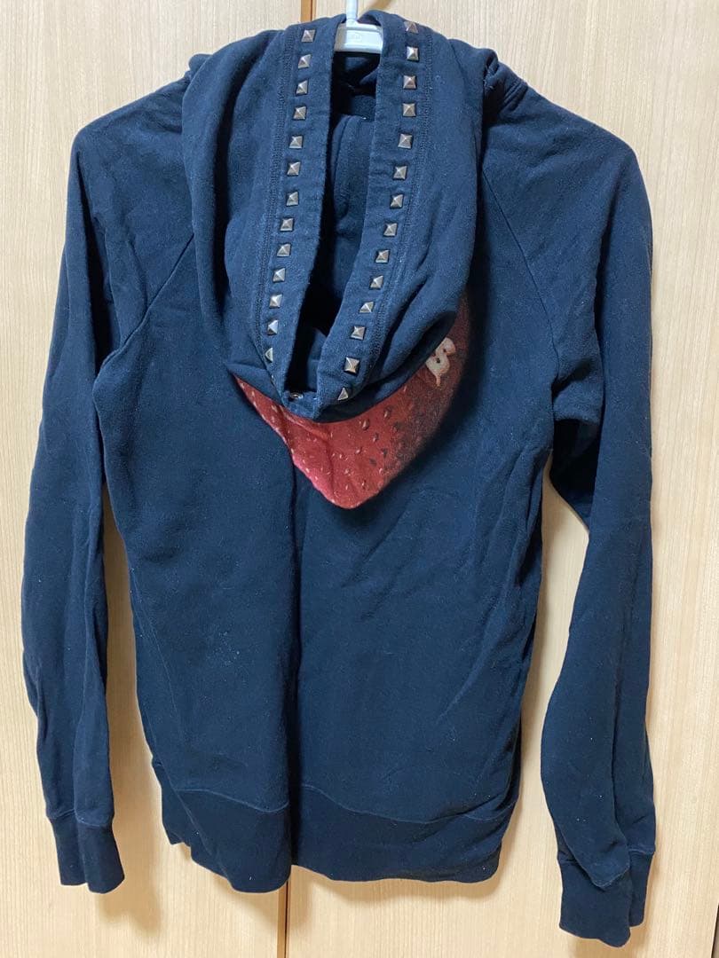 ヒステリックグラマー スカルベリープリント スタッズパーカー