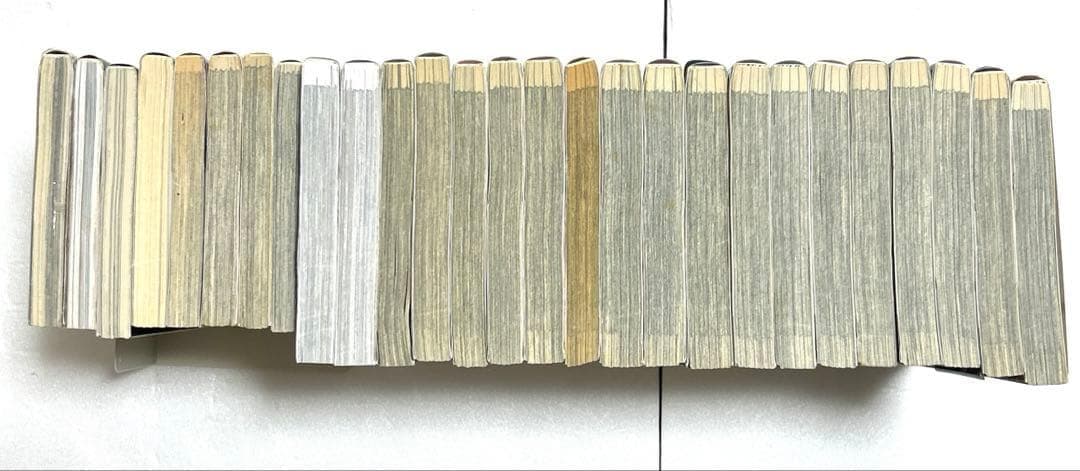 「進撃の巨人」全巻を含む関連コミックス豪華セット　合計６１冊セット