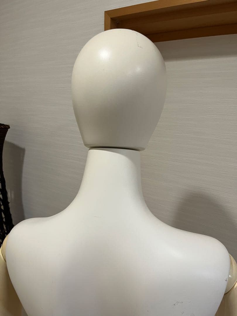 女性マネキン ホワイト 円形スタンド付き