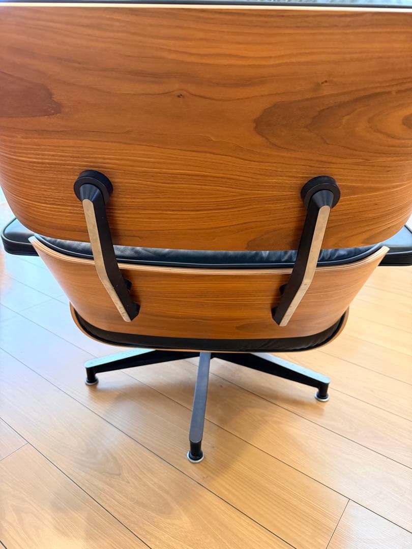 美品 正規品 ハーマンミラー イームズ ラウンジチェア 大塚家具