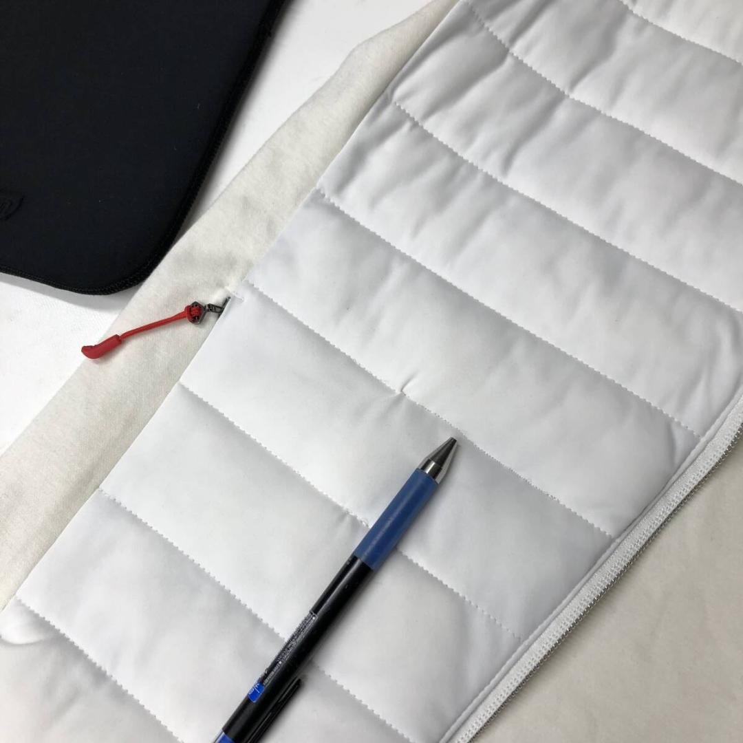 テーラーメイドゴルフ 中綿入り ゴルフベスト ホワイト Lサイズ メンズ