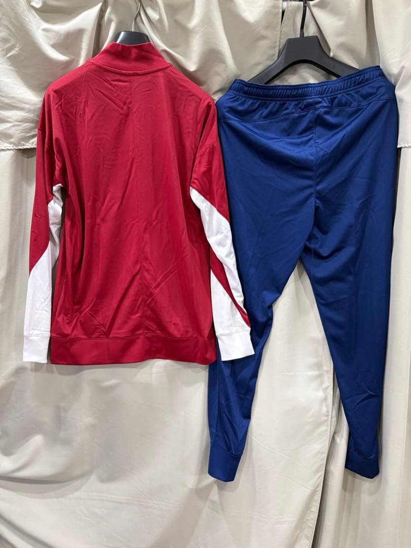 【新品】 PSG パリサンジェルマン 4th トラックスーツ 上下　Mサイズ