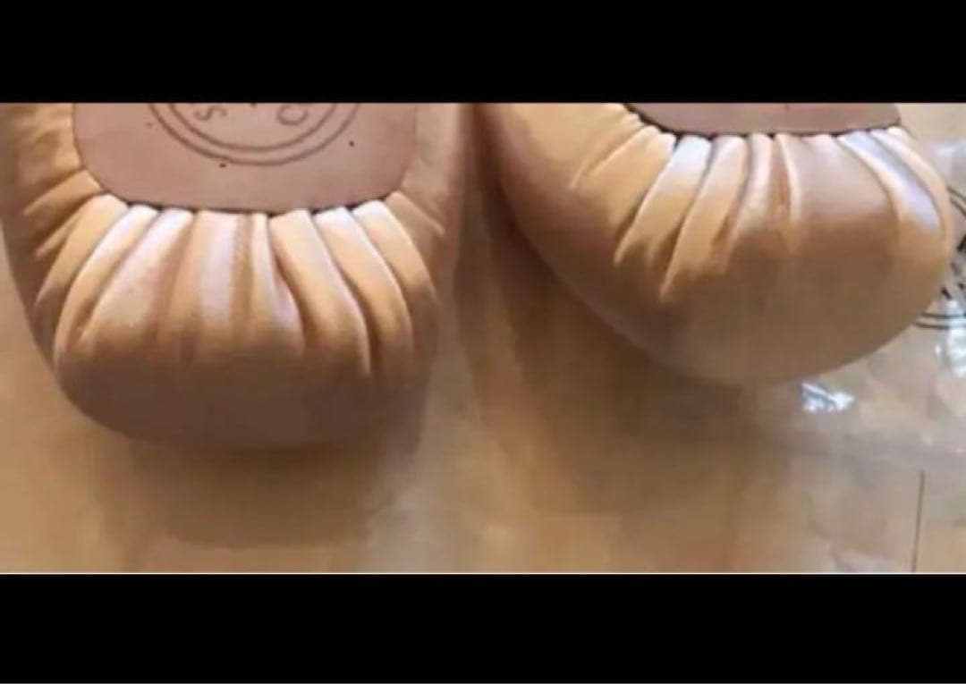 半額以下最終SALE✨トゥシューズ　サフォークソロH(フリードに近い)✨2足✨✨