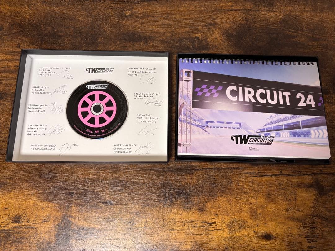 TWICE JAPAN SEASON’S GREETINGS 2024