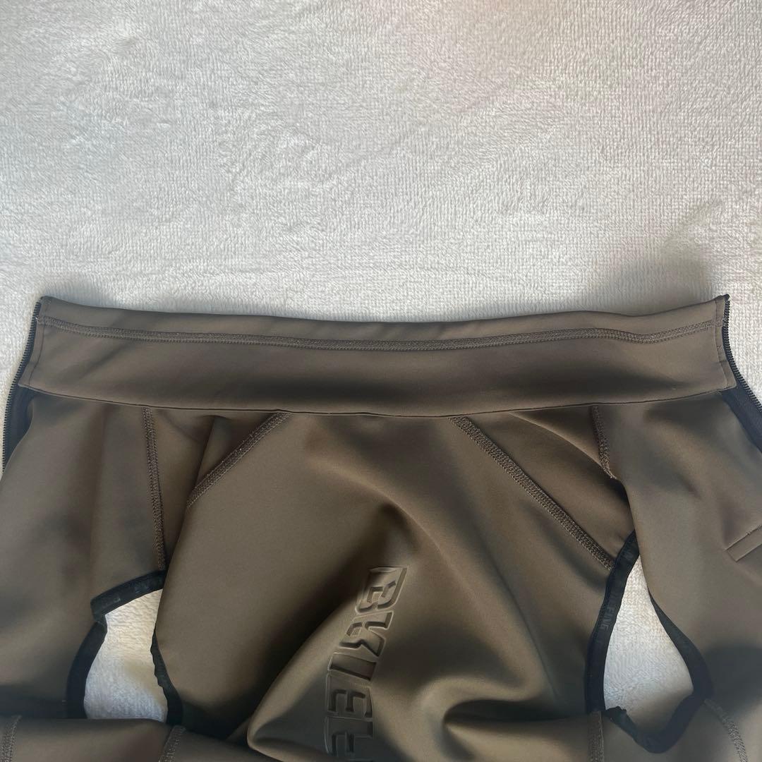 ブリーフィング　ゴルフウエアー　3Dロゴ　セットアップ　ジップベスト　パンツ