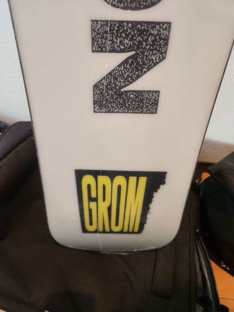 か*る様 BURTON GROM スノーボード 未使用