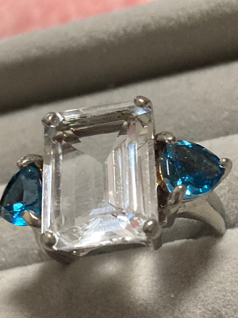 ト*ー様 【超爆安】ロンドンブルートパーズ ホワイトトパーズ？ リング 約22号