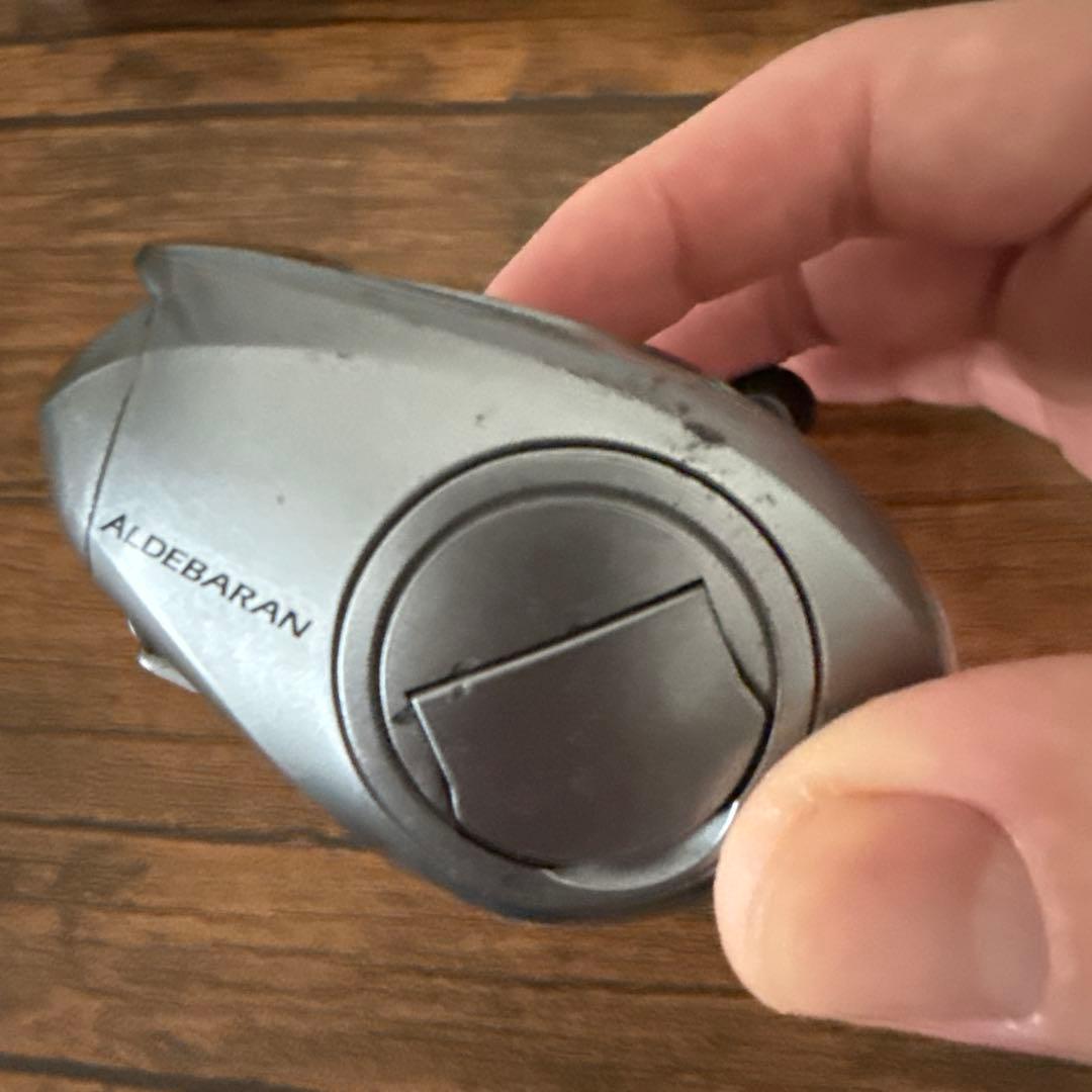 T*A様 シマノ　09アルデバラン Mg7 右