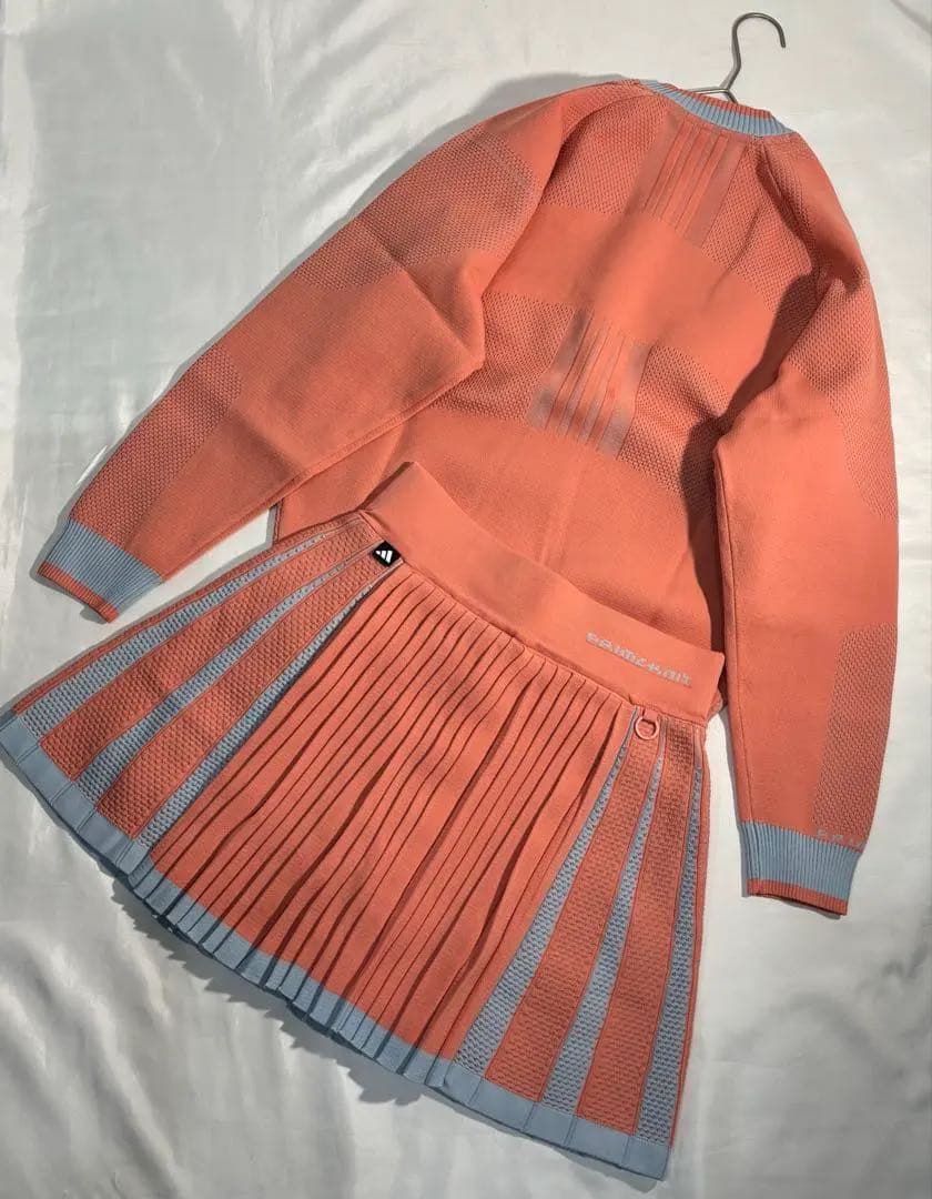 新品adidas ゴルフ　PRIMEKNITプルオーバーニット スカート　人気