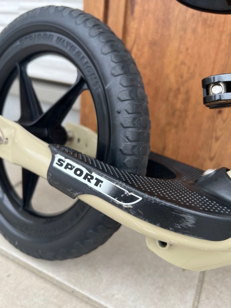 STRIDER バランスバイク 12インチ ベージュ　スポーツモデル　限定
