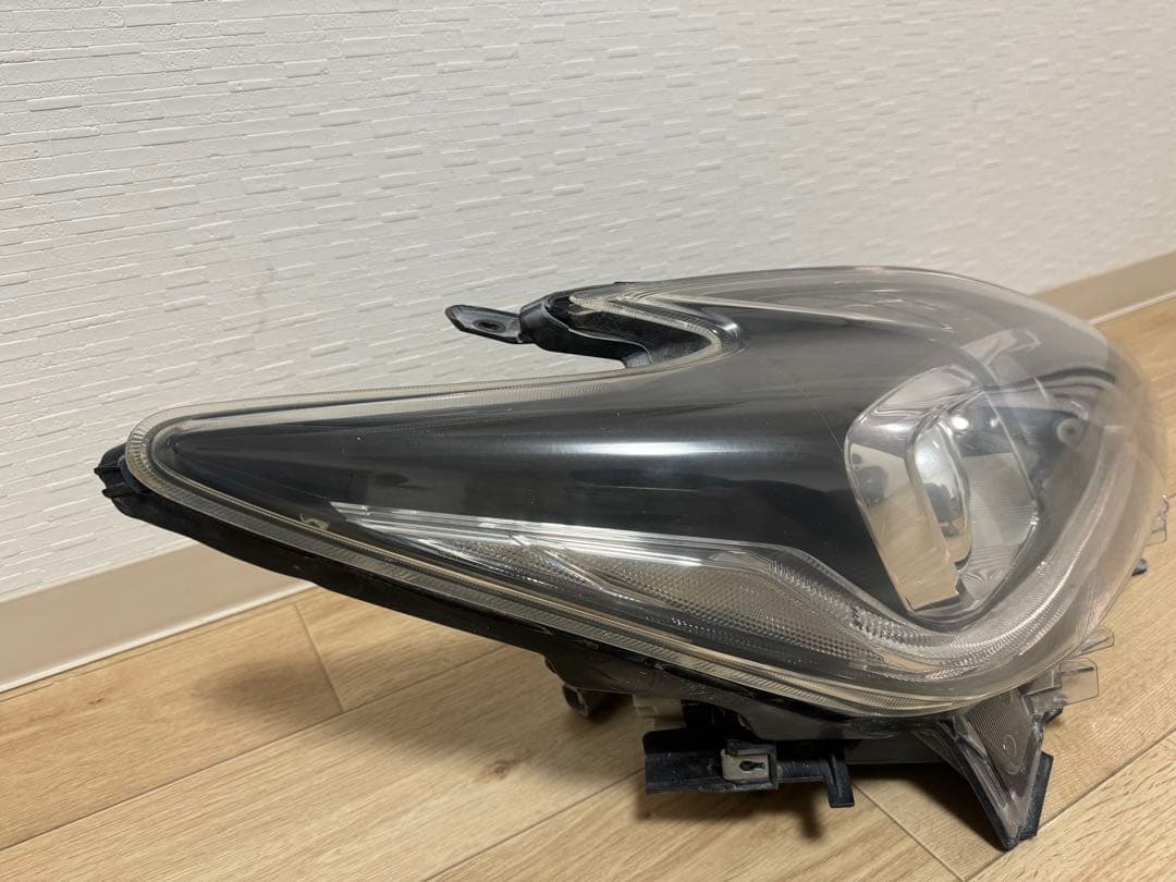 プリウス30 G's 純正ヘッドライト　左右セット　ポジション点灯OK