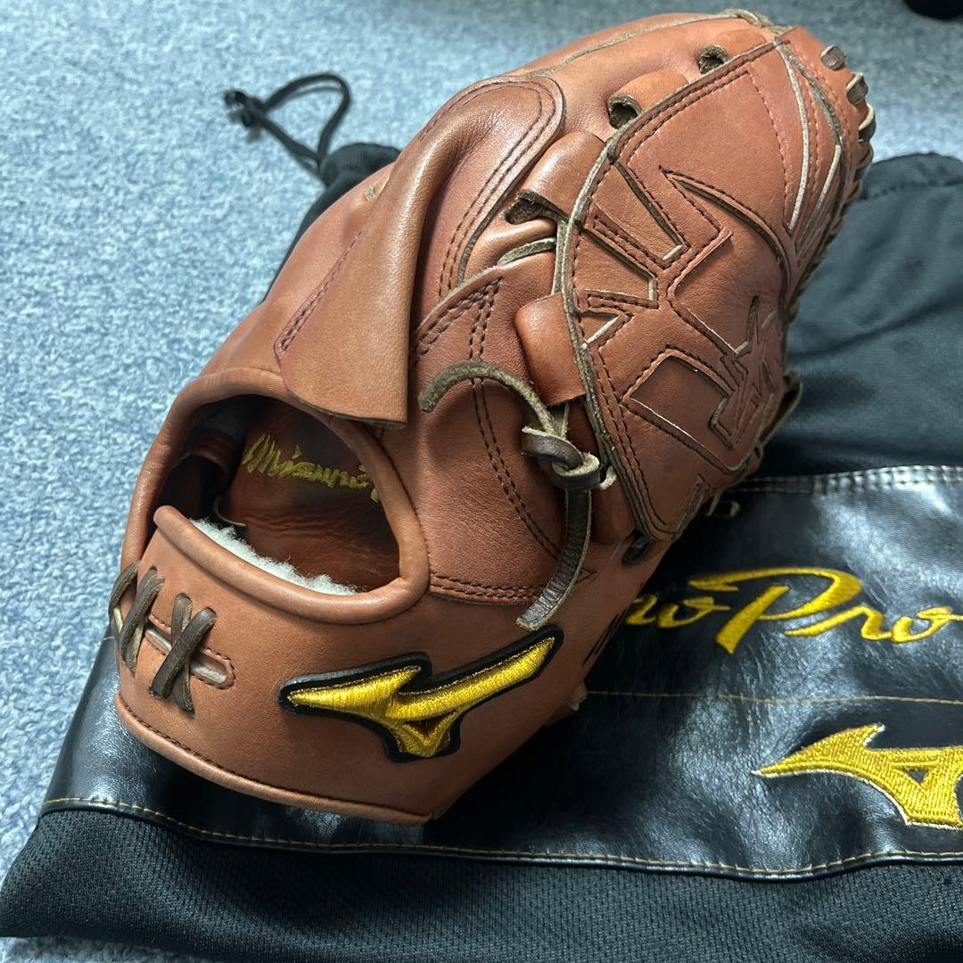 ミズノプロ　硬式グラブ　投手用