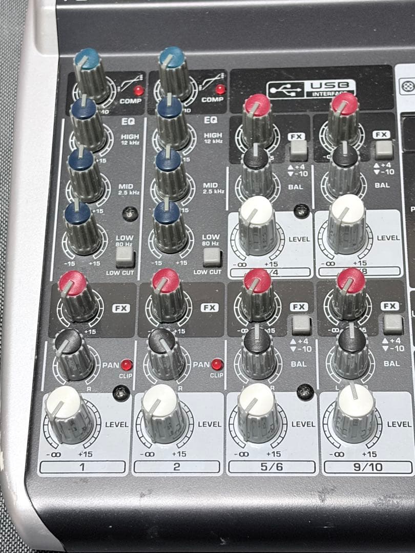 【ベリンガー】XENYX QX1002USB アナログミキサー 10ch