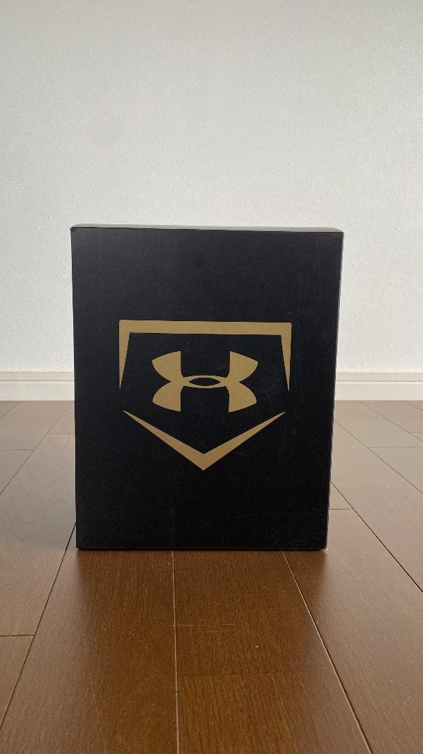 アンダーアーマー　投手用（硬式）　左投げ