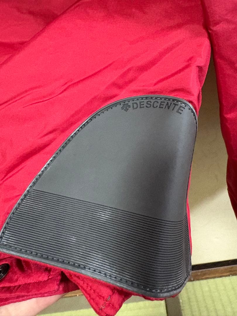 DESCENTE デサント　スキーウェア　赤
