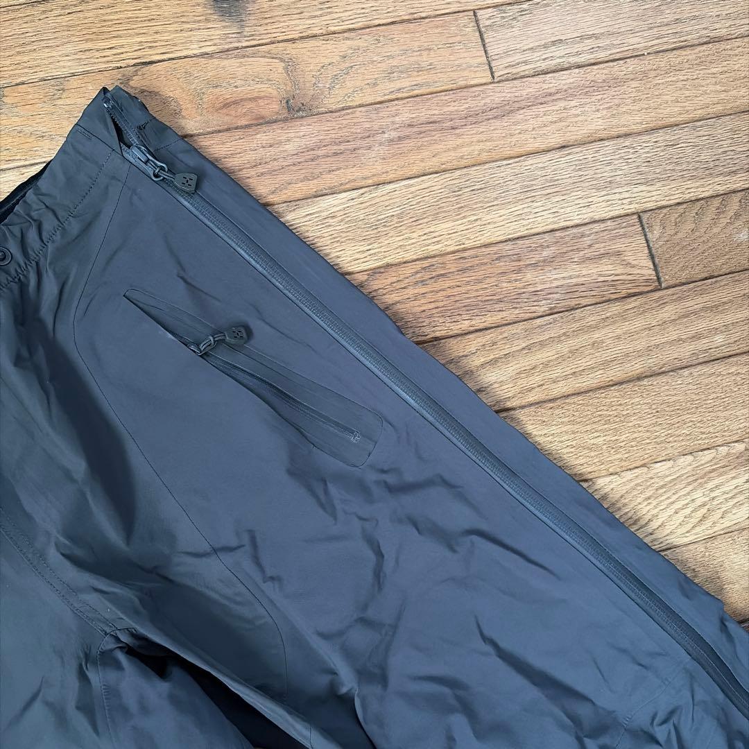 ホグロフス　スノーパンツ　レディースS