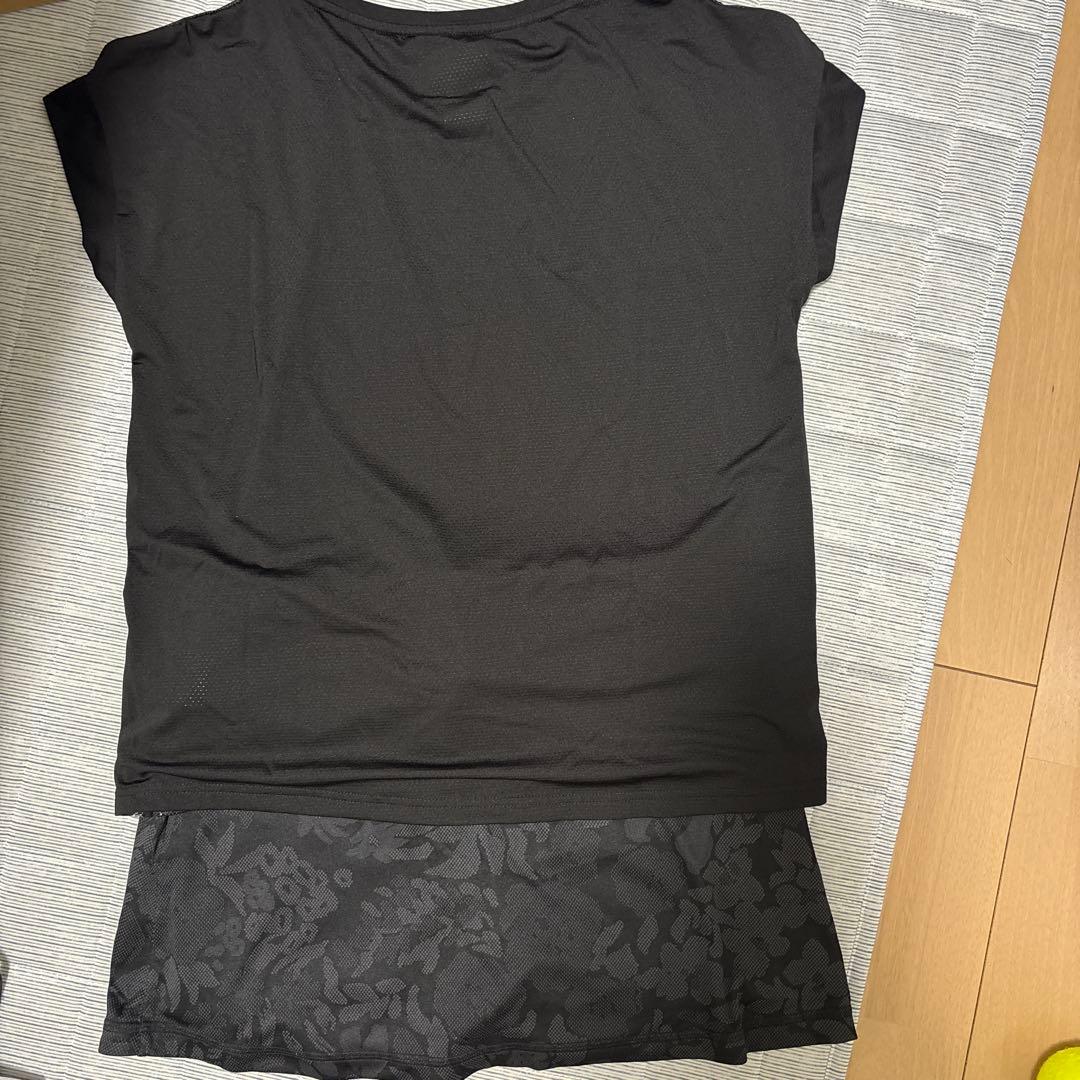 ヨネックス ブラック 花柄 半袖シャツ